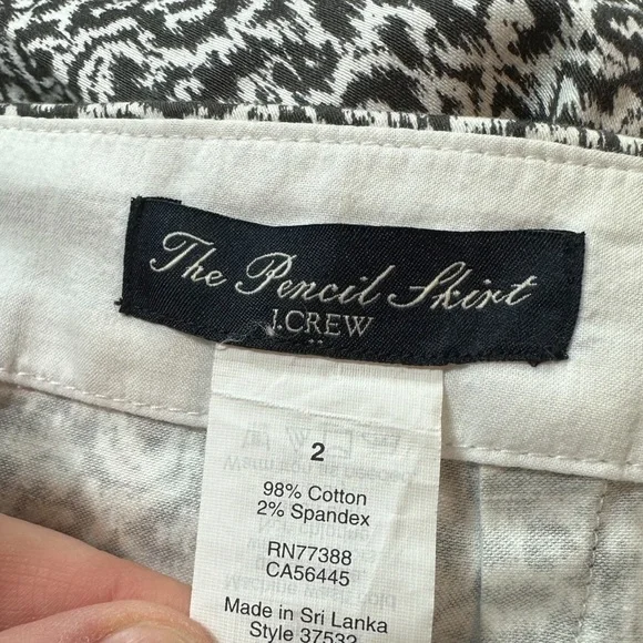 J. CREW: Printed “The Pencil Skirt” - Size 2 - Picture 7 of 7